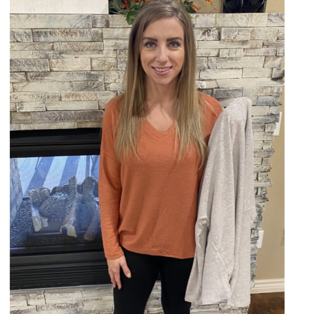 🆕 Boutique Basic Rust Knit Top